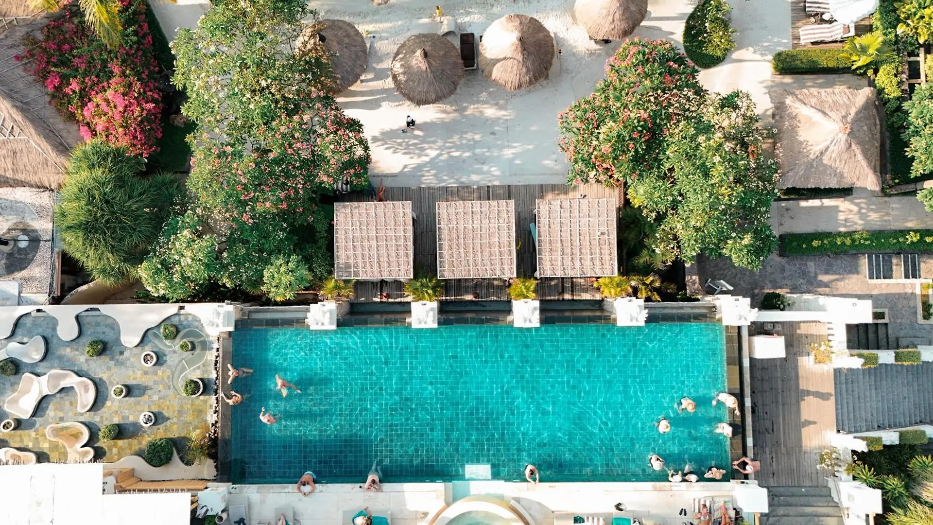 Bali Mandira Beach Resort & Spa Legian  5*, Legian (Bali) Indonesia